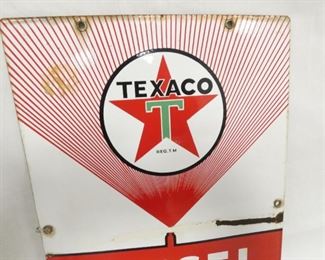 VIEW 2 CLOSEUP TEXACO PUMP PLATE