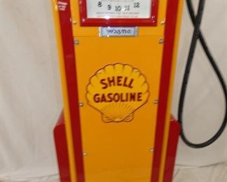 VIEW 4 SUPER SHELL GAS PUMP