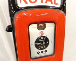 VIEW 12 ROYAL WAYNE 80 GAS PUMP
