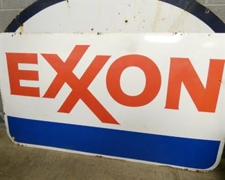 VIEW 3 PORC. EXXON SIGN