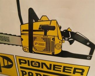 VIEW 3 W/ CHAINSAW GRAPHICS