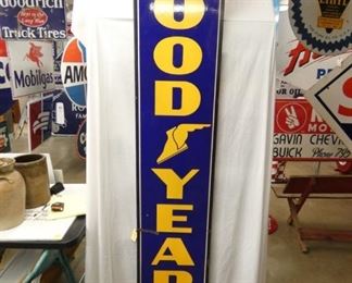 PORC. GOODYEAR TIRES SIGN