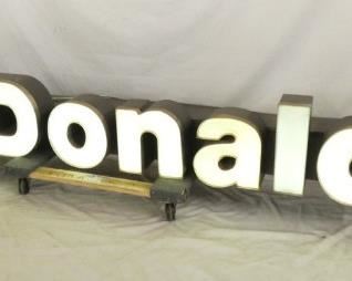 VIEW 4 MCDONALD STORE SIGN