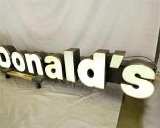 VIEW 3 RIGHTSIDE Golden Arches