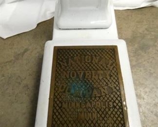 VIEW 7 NATIONAL CO. PENNY SCALES