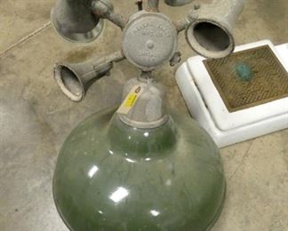 VIEW 3 LG STATION LIGHT