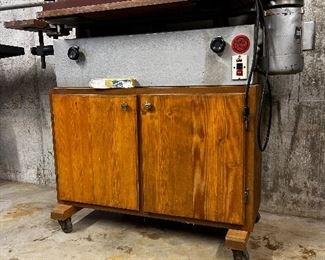 Total shop 48 inch belt sander on wood case with extra supplies