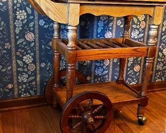 Serving cart