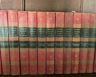 Set of the "Modern Concise Encyclopedia"