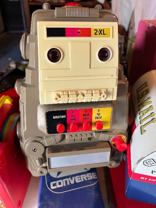 Estate Sale with Antiques/Toys/Crafts starts on 10/20/2022