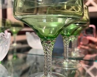 Set of 6, would be so great for a Christmas table!