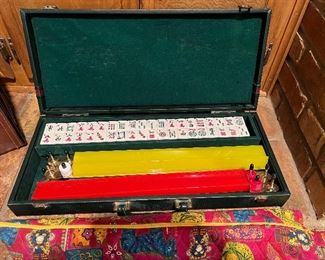 Complete vintage mah jong set