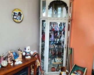 Corner Lit Curio Cabinet