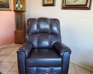 Ashley Furniture Rutledge 6500025 Java Rocker Recliner