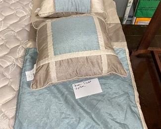 Queen Bedding