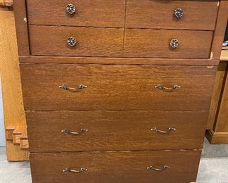 Kroehler Chest of Drawers