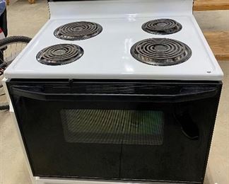 Maytag Electric Advance Cooking System Stove