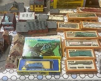 Tyco Trains and Accessories