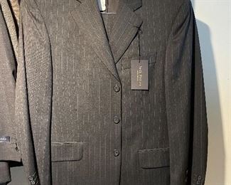Never Worn Jack Victor 2pc Suit sz39S