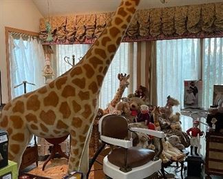 8' Steiff Giraffe