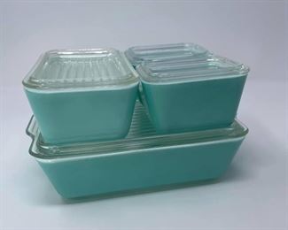 Pyrex turquoise refrigerator dishes, also from the 1940's and early 50's.