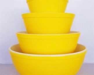 Hard to find Bright Yellow Pyrex Mixing Bowl Set--the largest bowl was only sold for one year in the 1940's.
