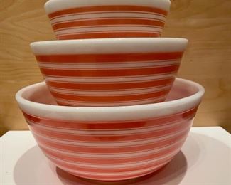 Pyrex Pink Stripes Mixing Bowl Set.