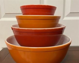 Pyrex EarthTones Mixing Bowl Set