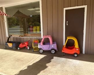Large play cars to ride in for preschool kids. Wagon. Original Push cart for Little Tykes.