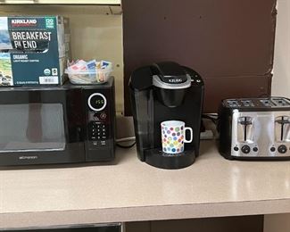 Microwave. Keurig with k-cups. 4 slice toaster for bread and bagels. 
