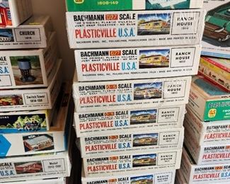 Plasticville and Lionel houses, buildings...
