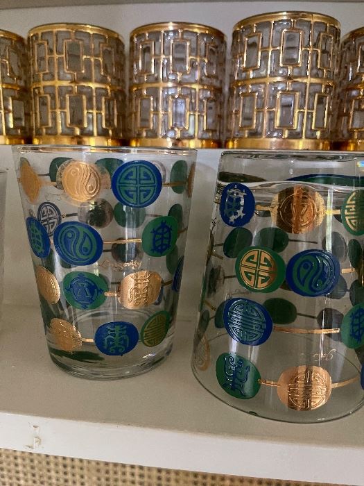 5 of the glasses on the bottom row