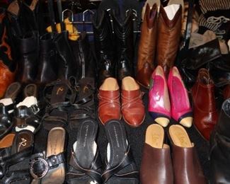 Ladies Shoes 5 - 6 1/2