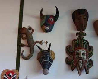 Vintage Bead Lizzard - Wooden Mask