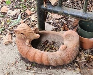 Armadillo Planter