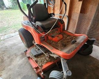 Kubota Zero Turn Lawnmower ZG 227- 60" Commercial