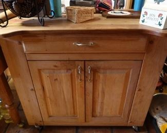 Kitchen Island on Wheels