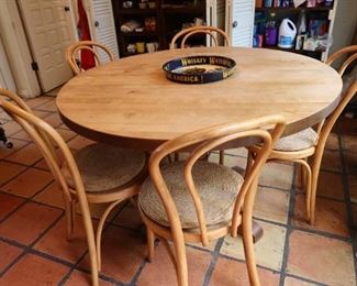 Kitchen Table with 5 Chairs