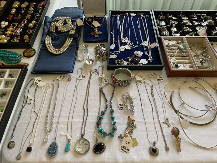 RICHARDSON ESTATE SALE in Richardson, TX starts on 10/20/2022