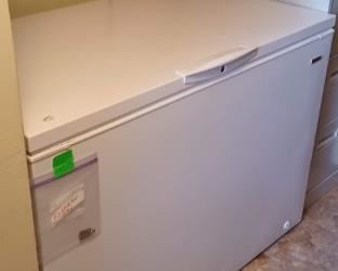Kenmore freezer w key. 4' x 28.5", works great with dividers