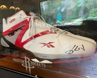 Yao Ming Signed Shoe in glass case