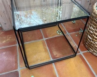 Second Max  Sauze Isosceles  Table Attro France