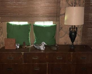 Henredon 7 drawer chest with French brass lamp