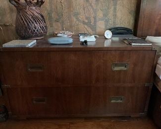 Henredon 2 drawer nightstand chest