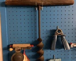Antique auger