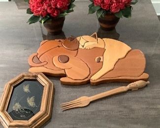 Home decor items lot.