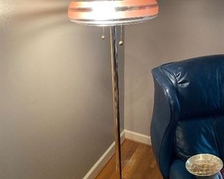 Floor lamp with fabulous glass shade