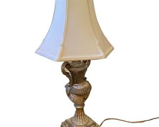 $200 - Exquisite Urn Table Lamp with Detailed Silk Shade CD131-37
Description: Assumed to be Fine Art or Silik this table Lamp showcases a warm bronze finish with antiqued painted body interrupted by bronze acanthus detailing below an exquisitely detailed silk shade that will sit elegantly like a classic antique in any traditional space.
Condition: Very good used condition.
Dimensions: 30"H
Local pick up Leesburg, VA. Contact us for shipper suggestions.