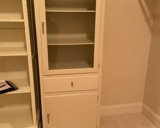 $75 - White Storage Cabinet/Pantry CD131-48 Description: Add additional storage to a kitchen, mudroom, pantry or garage space.
Condition: Damage at bottom
Dimensions: 24 x 16 x 69"H
Local pick up Leesburg, VA. Contact us for shipper suggestions.