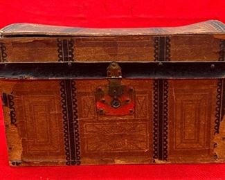 1800's Little Girl’s Trunk
We drove to north Georgia for this Antique 1800s Victorian 12-inch Childs Doll Trunk. It comes with some of her toys, as well as her clothes and her book…

*Please note we can ship this item although it is marked pickup only, just know there will be additional costs.

12L x 8D x 8H